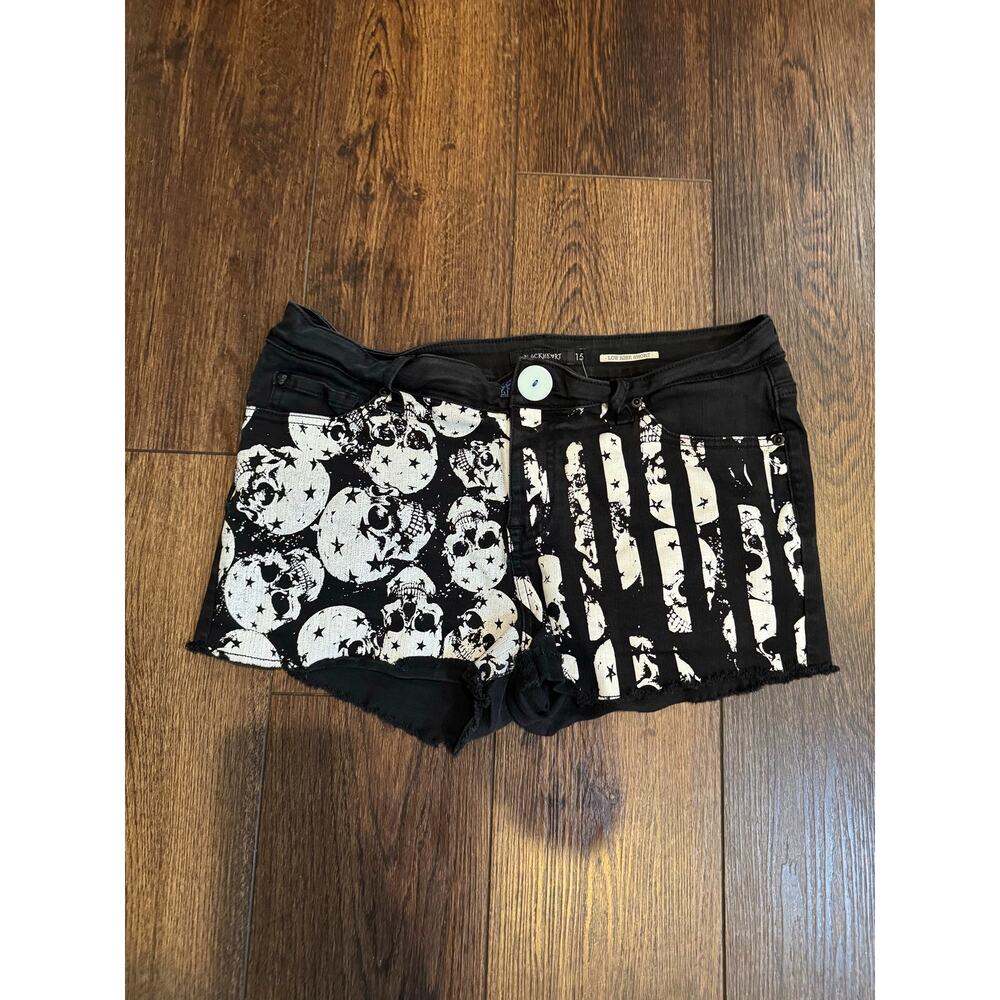 Backheart black denim low-rise shorts skull stars pattern size 15 rocker punk